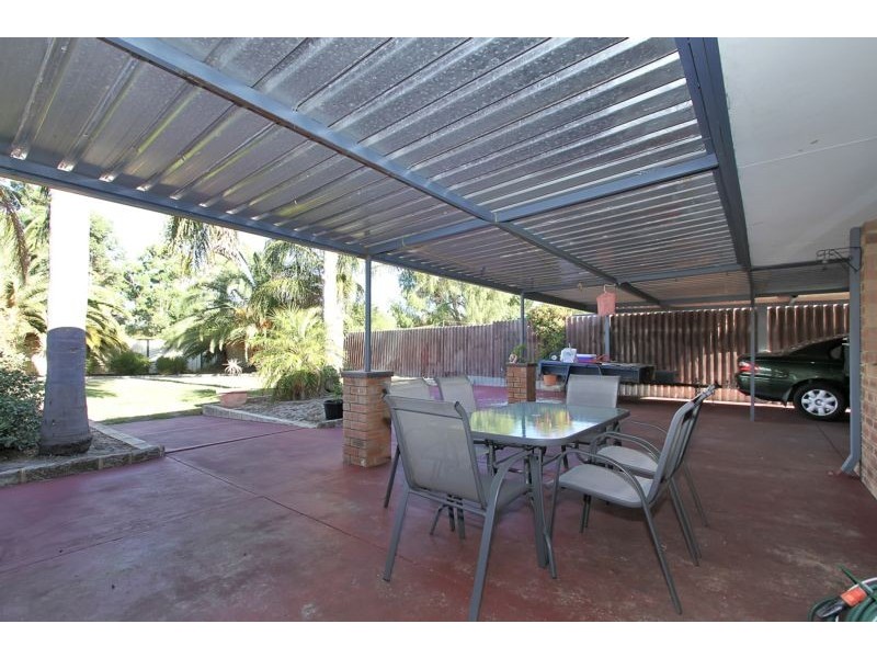 8 Dew Street, Forrestdale WA 6112