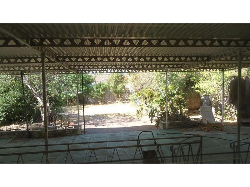 10 Windfield Road, Melville WA 6156