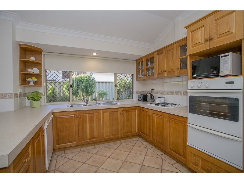 2A Doney Street, Alfred Cove WA 6154