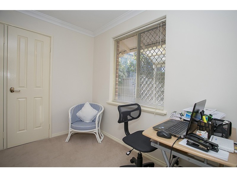 2A Doney Street, Alfred Cove WA 6154