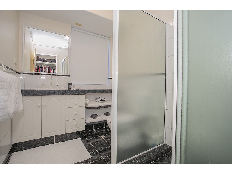 2A Doney Street, Alfred Cove WA 6154