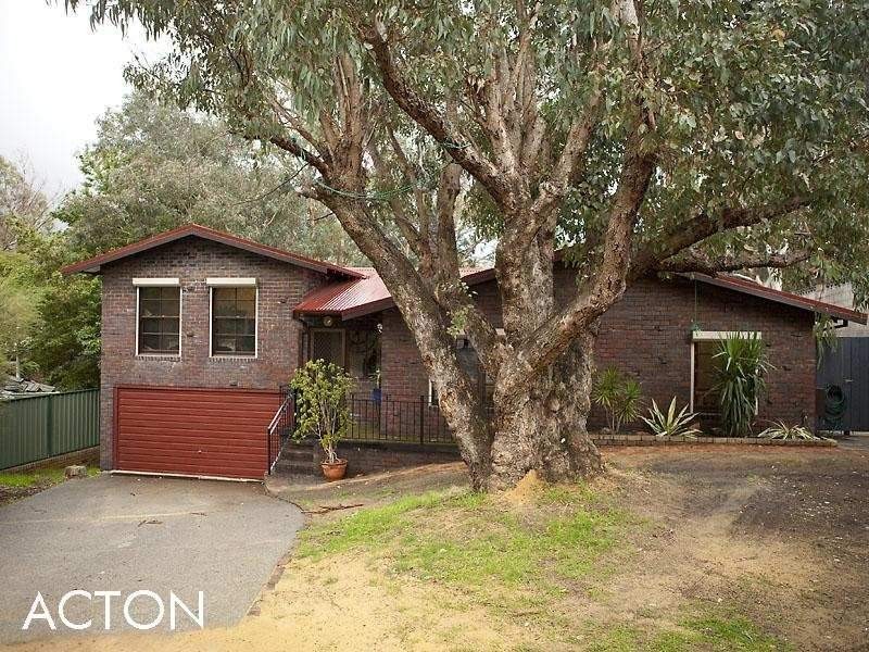 3 Leawood Crescent, Boya WA 6056