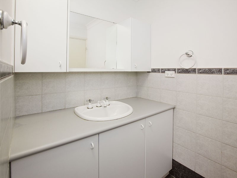 4A James Street, Swan View WA 6056