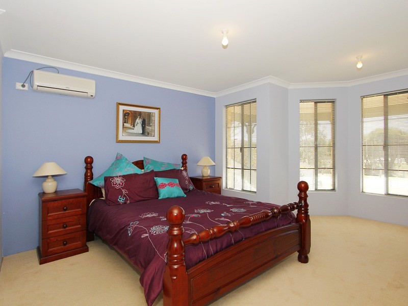 21 Peach Tree Way, Forrestfield WA 6058