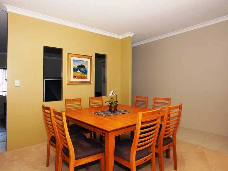 21 Peach Tree Way, Forrestfield WA 6058