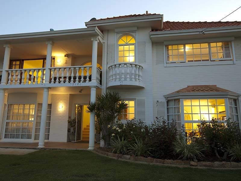 138 Burke Drive, Attadale WA 6156