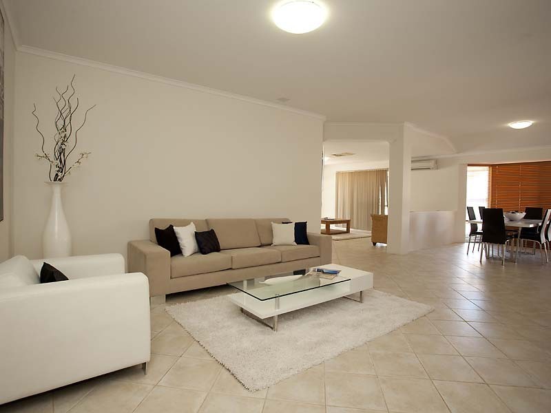 10 Riverdale Road, Helena Valley WA 6056