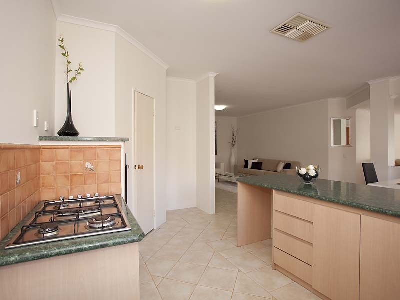 10 Riverdale Road, Helena Valley WA 6056