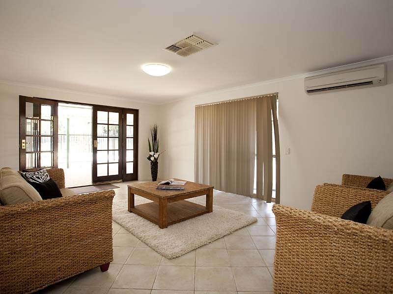 10 Riverdale Road, Helena Valley WA 6056