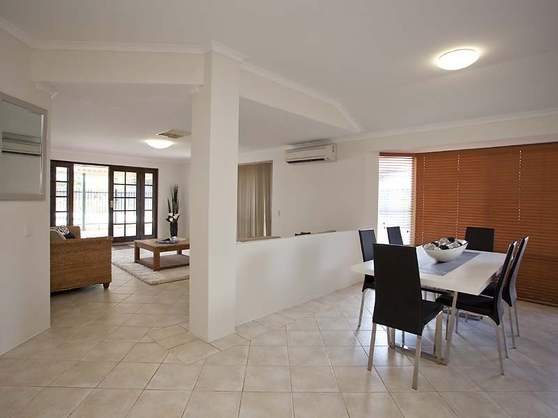 10 Riverdale Road, Helena Valley WA 6056