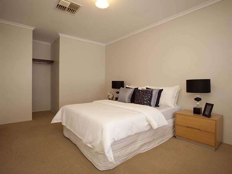 10 Riverdale Road, Helena Valley WA 6056