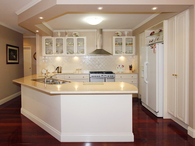 1 River Bank Blvd, South Guildford WA 6055