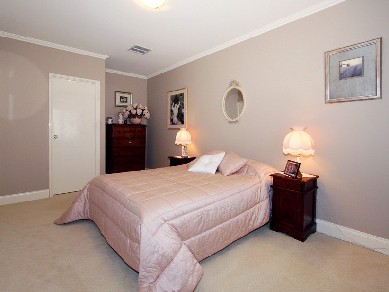 1 River Bank Blvd, South Guildford WA 6055