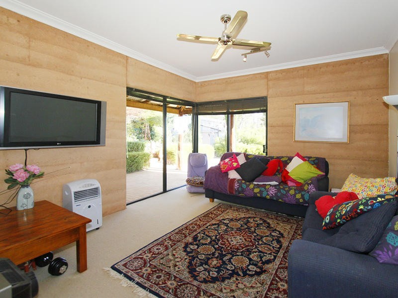 60 Reeds Road, Carmel WA 6076