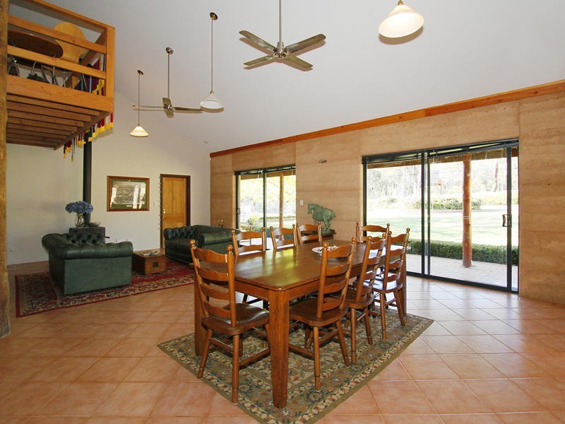 60 Reeds Road, Carmel WA 6076