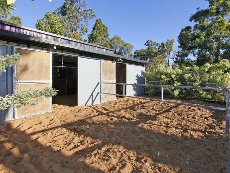 60 Reeds Road, Carmel WA 6076