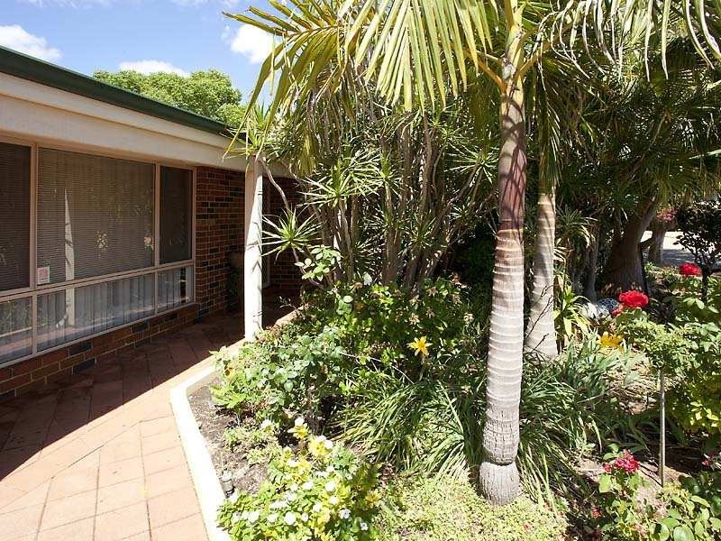 14 Houghton Close, South Guildford WA 6055