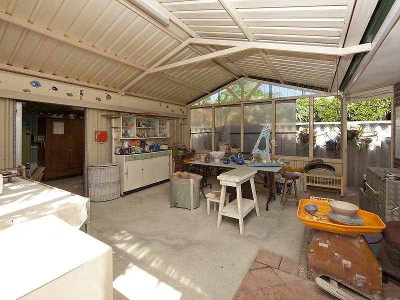 14 Houghton Close, South Guildford WA 6055