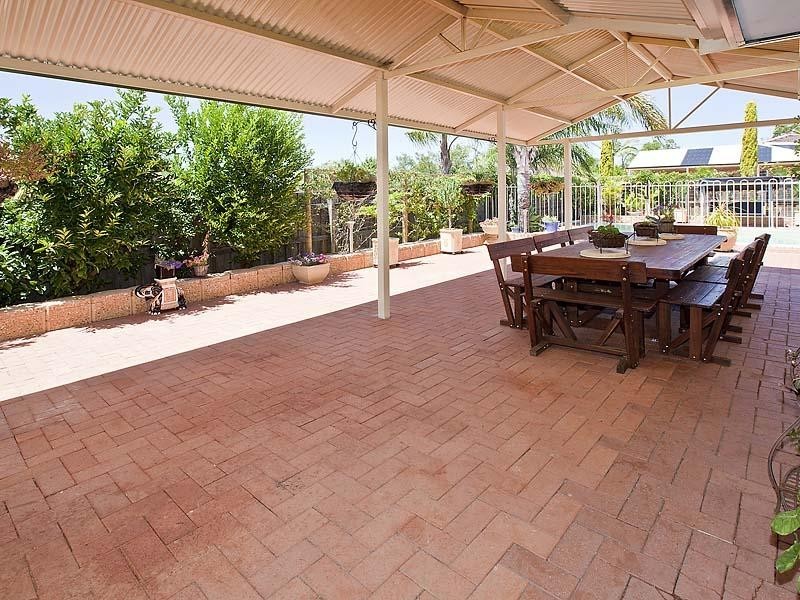 22 Maple Crescent, Helena Valley WA 6056