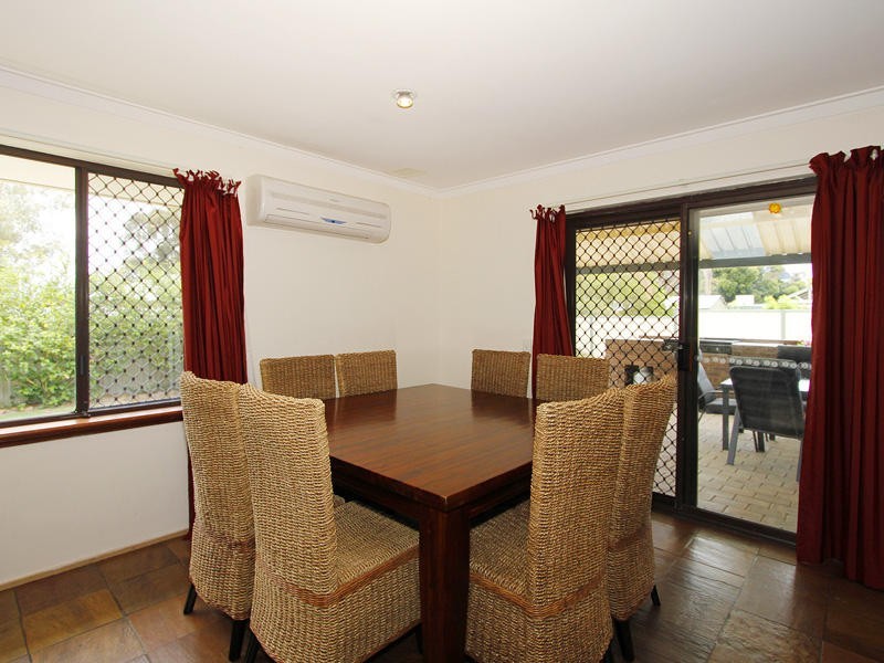 5 Gimlet Court, Forrestfield WA 6058