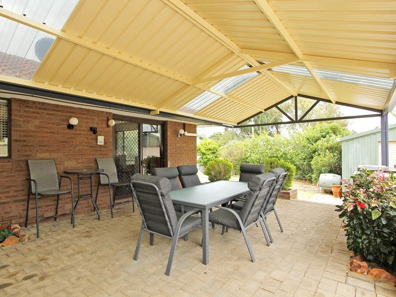 5 Gimlet Court, Forrestfield WA 6058