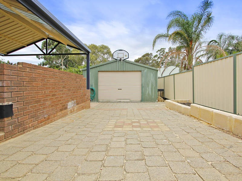 5 Gimlet Court, Forrestfield WA 6058