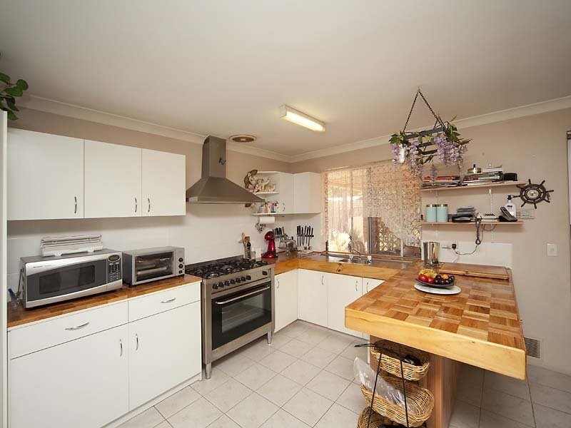 102 Newburn Road, High Wycombe WA 6057