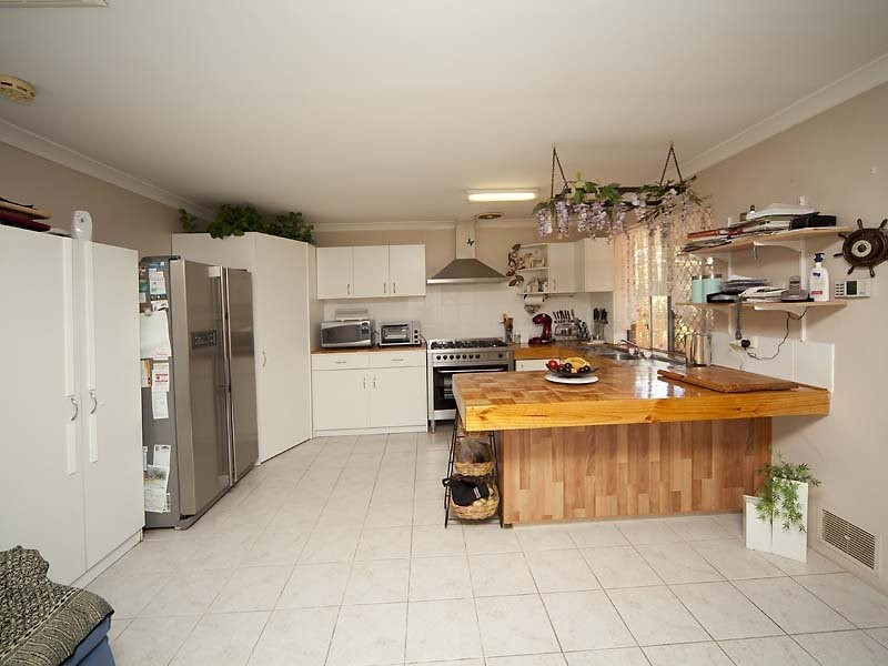 102 Newburn Road, High Wycombe WA 6057