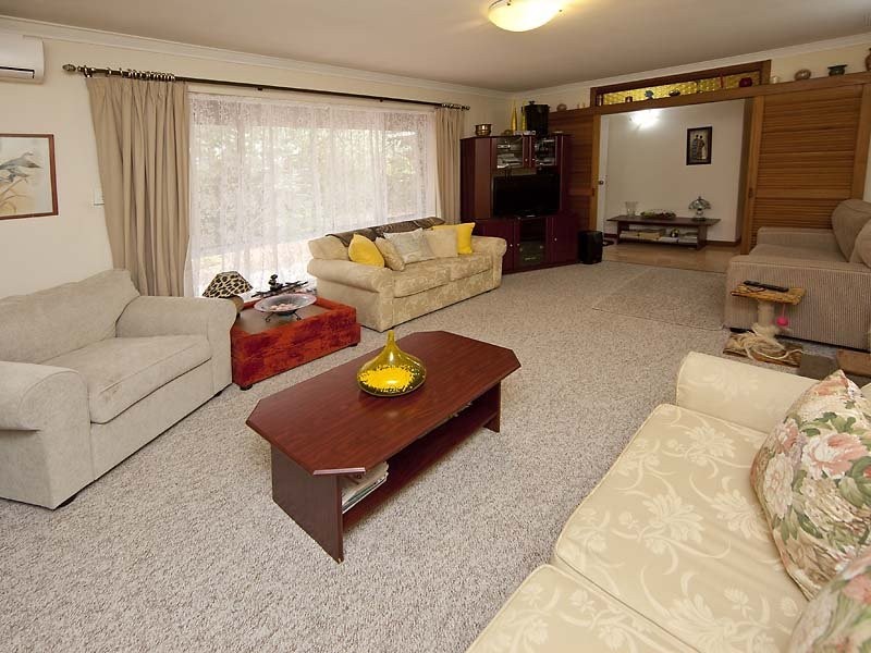 1 Henderson Road, Stoneville WA 6081