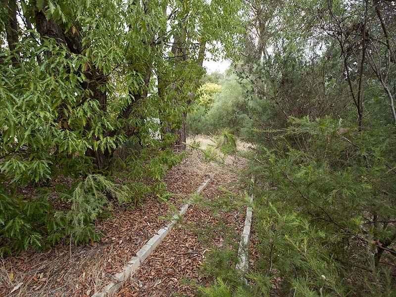 1 Henderson Road, Stoneville WA 6081