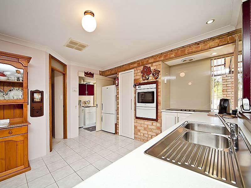 16 Magpie Court, High Wycombe WA 6057