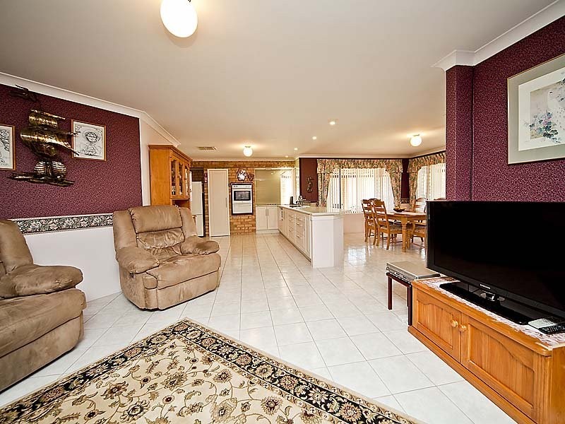 16 Magpie Court, High Wycombe WA 6057