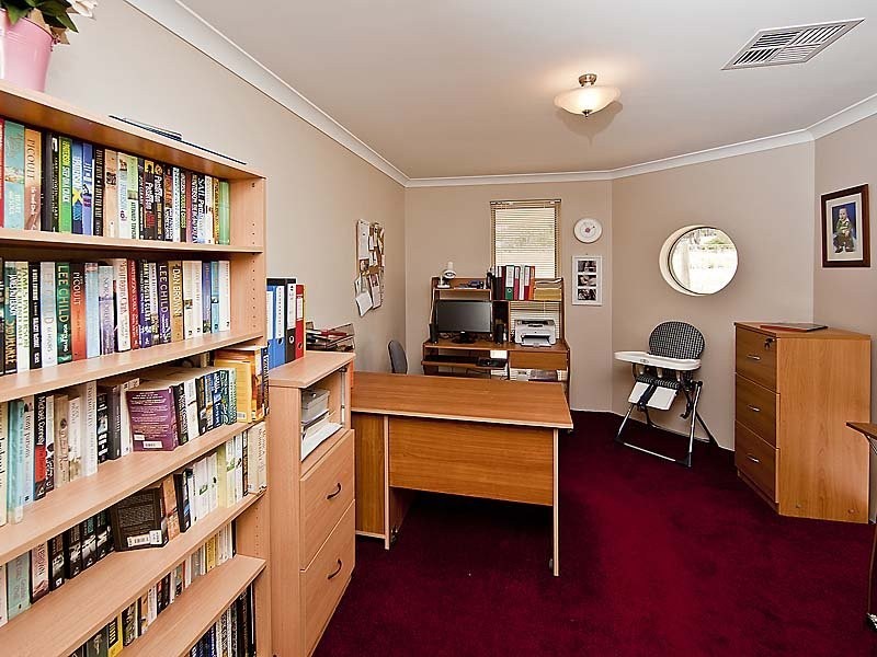 1 Turner Court, Mount Helena WA 6082