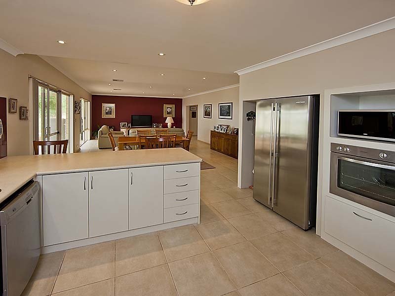 1 Turner Court, Mount Helena WA 6082