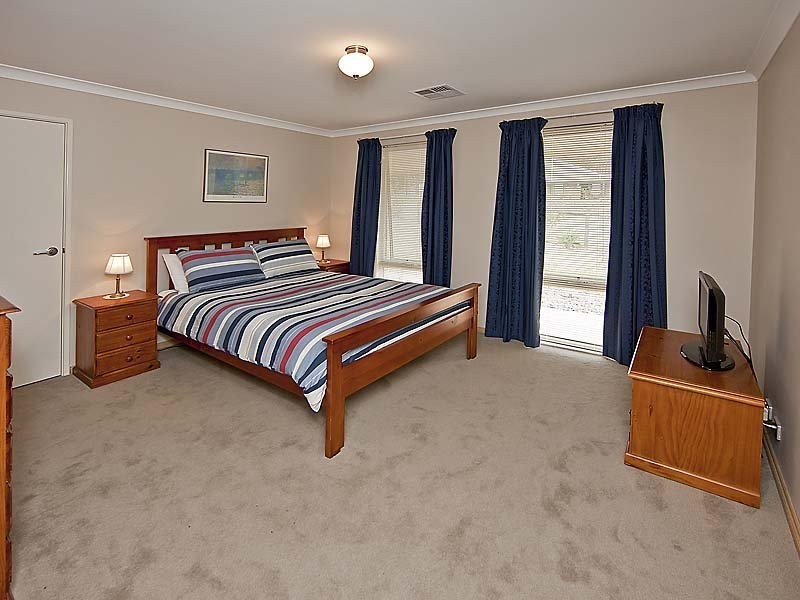 1 Turner Court, Mount Helena WA 6082