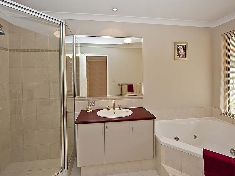 1 Turner Court, Mount Helena WA 6082