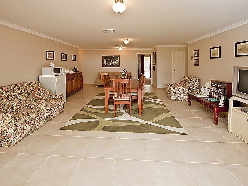 1 Turner Court, Mount Helena WA 6082