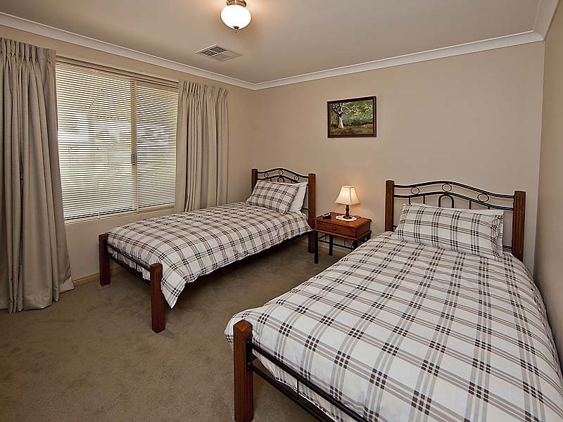 1 Turner Court, Mount Helena WA 6082