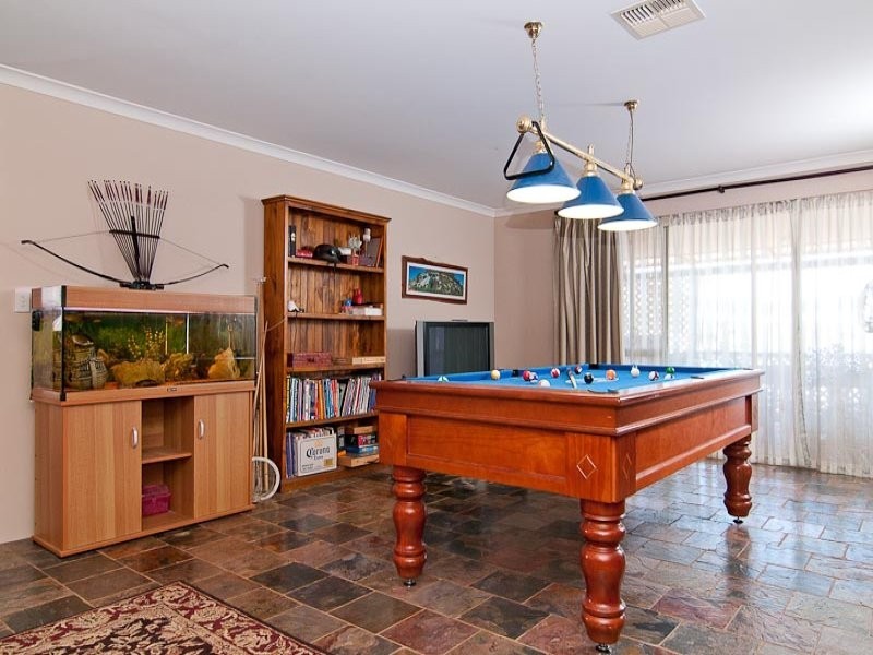 2 Kimber Place, Mount Helena WA 6082