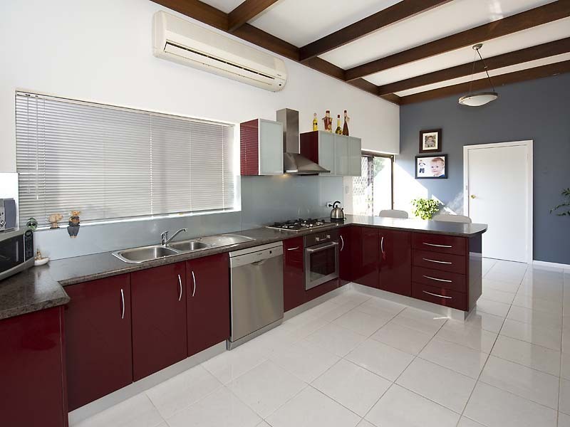 30 Weston Drive, Swan View WA 6056