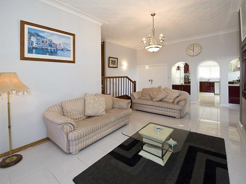 30 Weston Drive, Swan View WA 6056