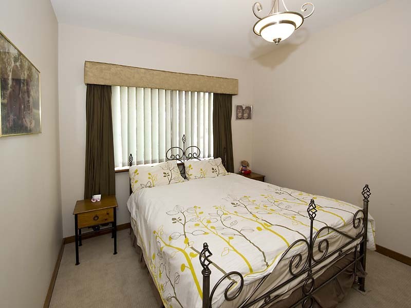 30 Weston Drive, Swan View WA 6056