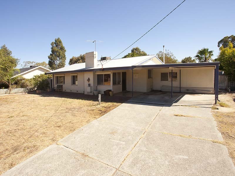 1 Clianthus Way, Koongamia WA 6056