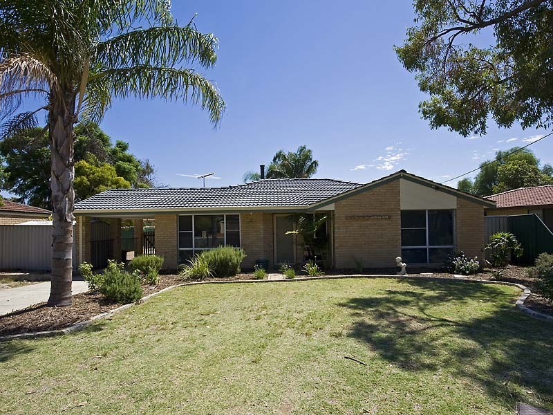 2 Onyx Court, High Wycombe WA 6057