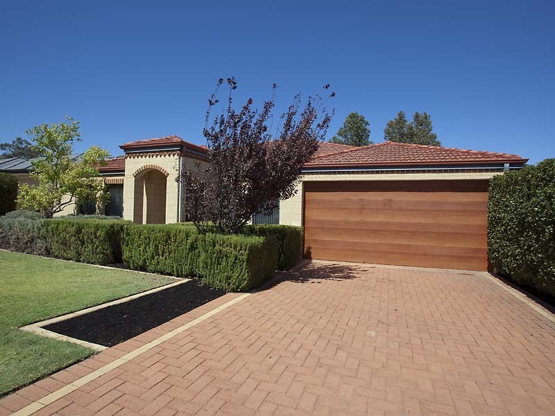 24 Matuka Mews, Maida Vale WA 6057