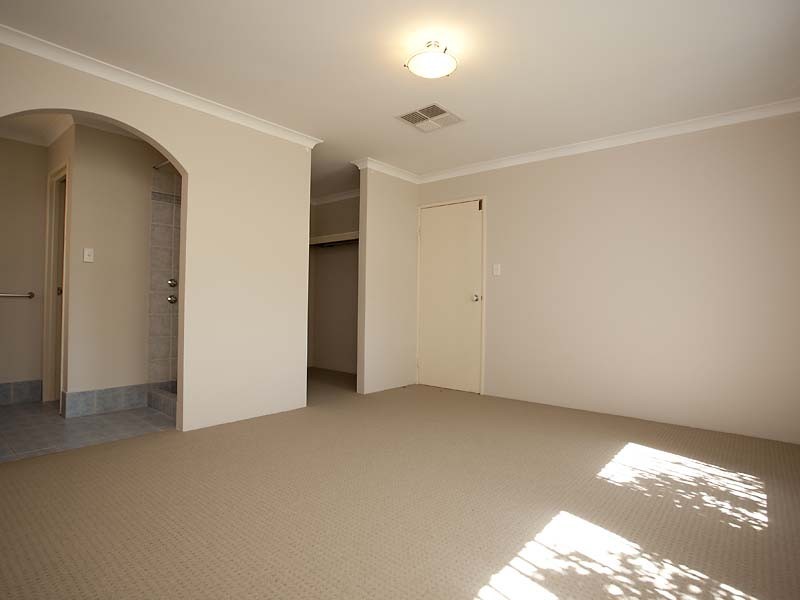 24 Matuka Mews, Maida Vale WA 6057