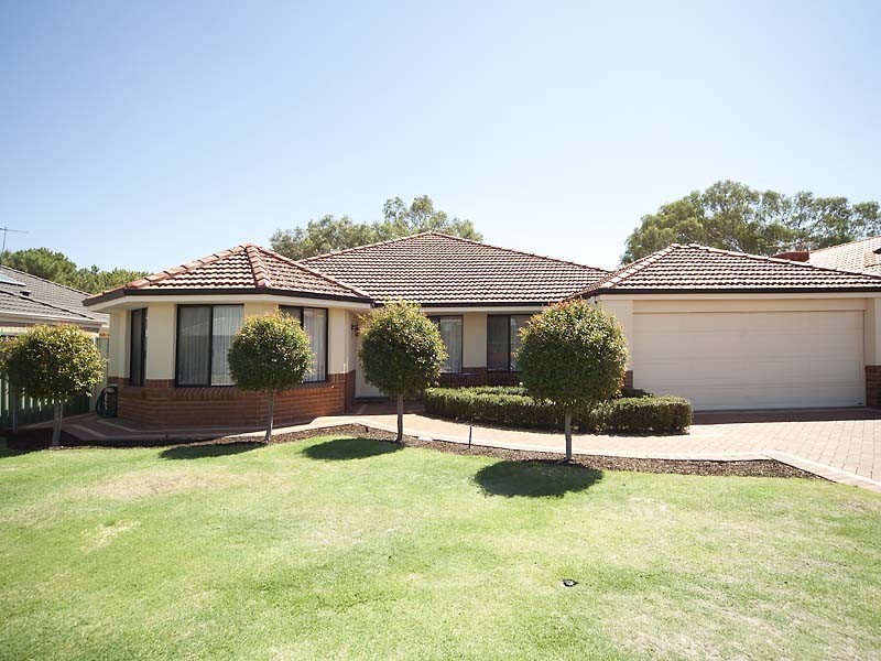 31 Upwood Circle, High Wycombe WA 6057