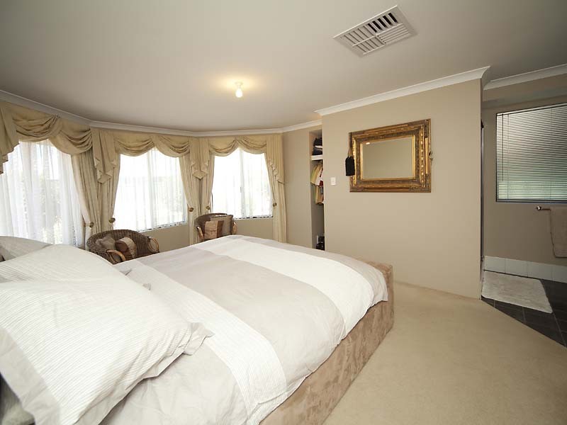 31 Upwood Circle, High Wycombe WA 6057