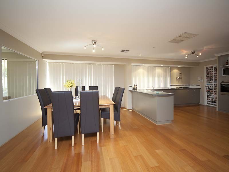 31 Upwood Circle, High Wycombe WA 6057