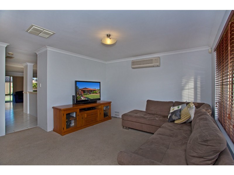 13 Joudah Court, High Wycombe WA 6057